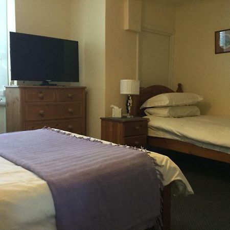 Bay Lodge آيْلسبري المظهر الخارجي الصورة